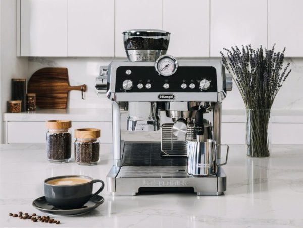 De'Longhi - La Specialista Espresso Machine with 19 bars of pressure and Milk Frother - Stainless Steel - Image 5