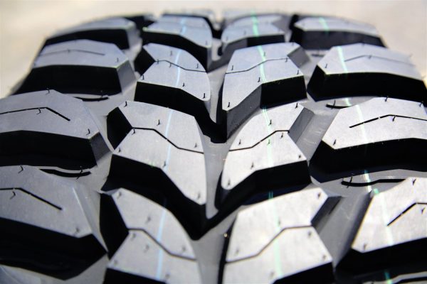 Crosswind M/T LT 30X9.50R15 Load 6 Ply MT Mud Tire - Image 2